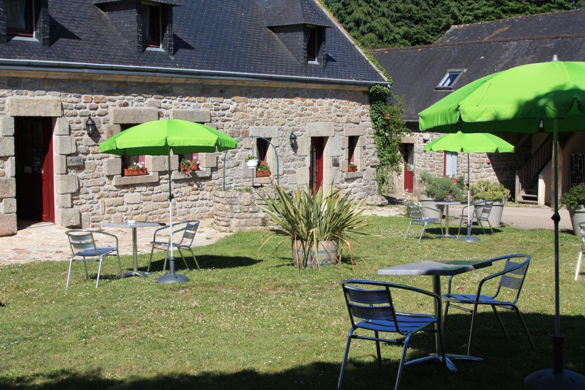 Domaine De Lesvaniel Landudec Exterior foto